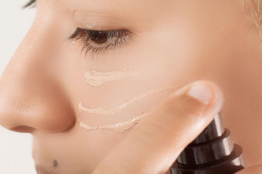 Foundation vs Concealer: The Essential Difference in Base Makeup